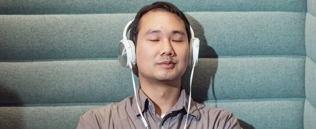 Learn Romanian while you sleep, 7-hour audio guide for beginners to advanced